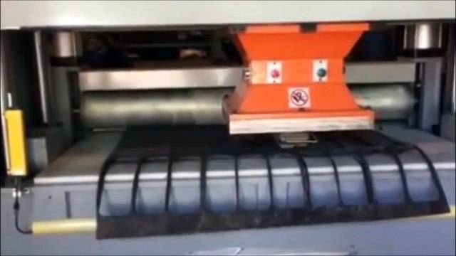 75-ton Traveling Head Press CNC Cutting 1-inch Rubber