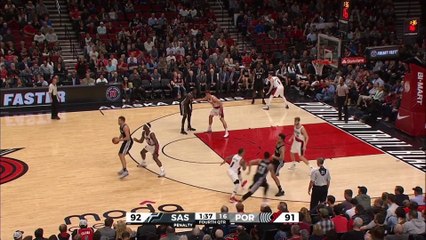 simmons-throws-down-the-hammer.