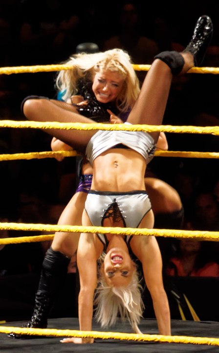 Female Wrestling  Girls wrestling