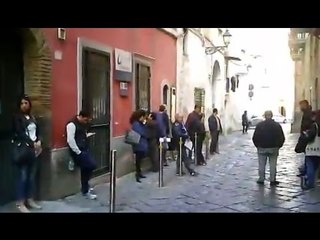 Aversa (CE) - Centro per l'Impiego, attese lunghe una giornata (10.04.17)