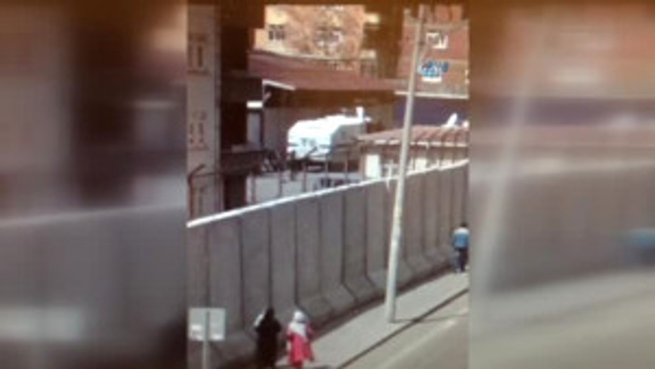 Diyarbakır Emniyet Müdürlüğü Ek Binası'ndaki Patlama Anı Kamerada