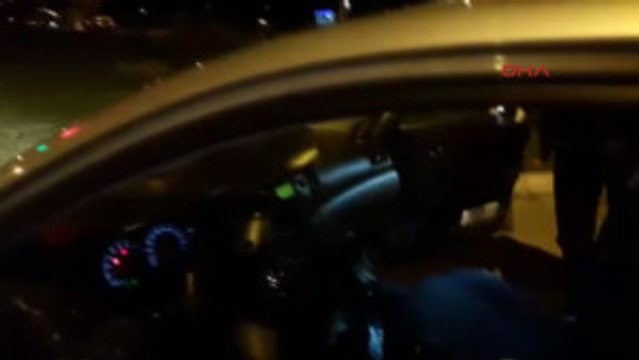 Kahramanmaraş Otomobilin Vites Kutusunda 3 Tabanca Çıktı