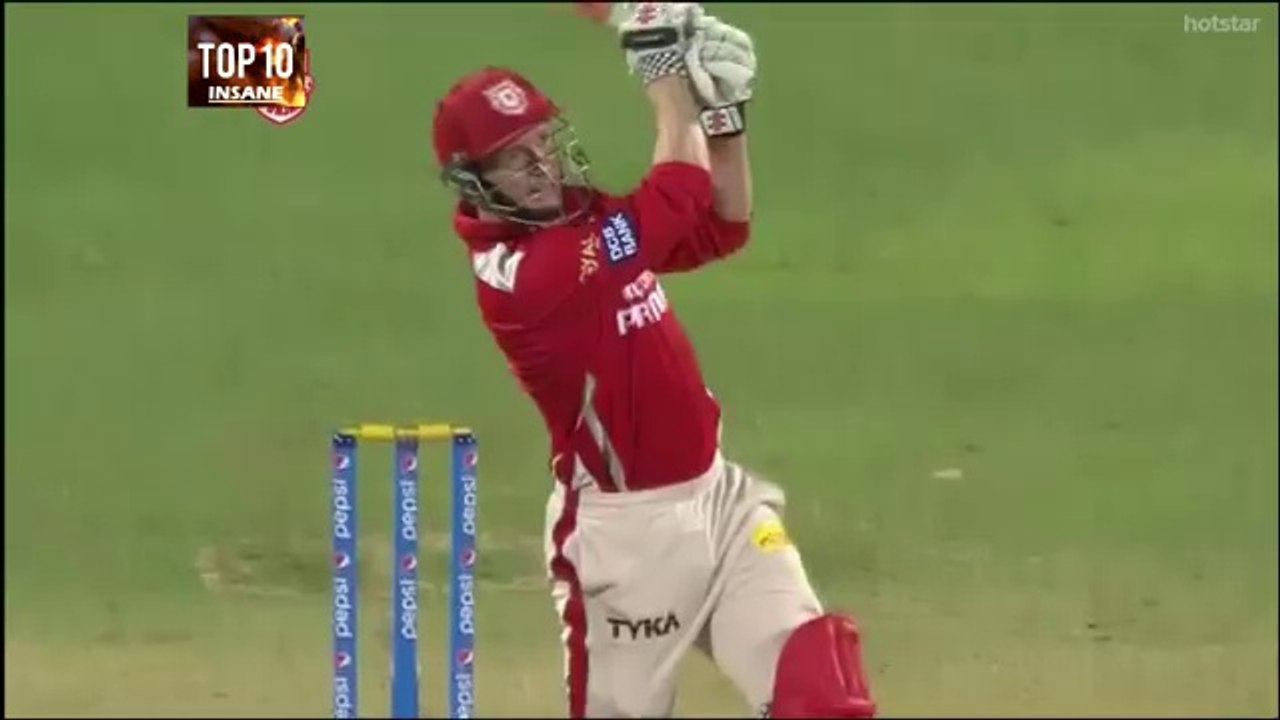 TOP 10 BOUNDARY CATCHES IN CRICKET