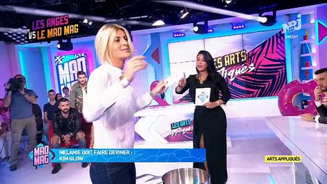 Mélanie des Anges chute en direct sur le plateau du Mad Mag - Regardez