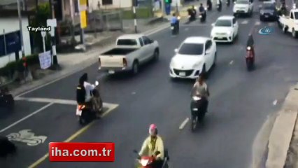 Çöp kamyonunun ezdiği kadın olay yerinde can verdi