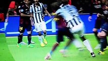 Claro penalty de Alves contra Pogba. Final Champions 2015. JUVENTUS vs BARCELONA