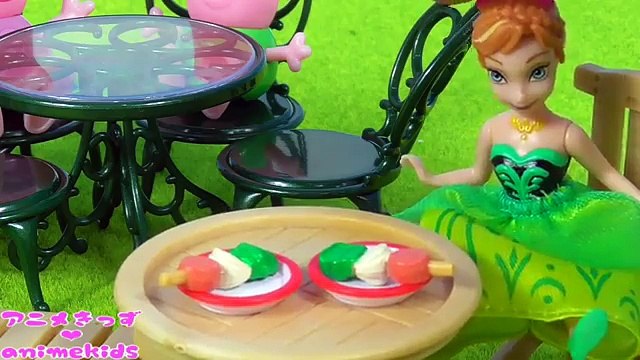 Frozen Elsa and Anna VS Snake アナと雪の女王 おもちゃ ヘビと対決‼ animekids アニメきっず animation Disney Princess Toys