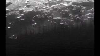 Plüton'un Buz Dağları Ve Vadileri