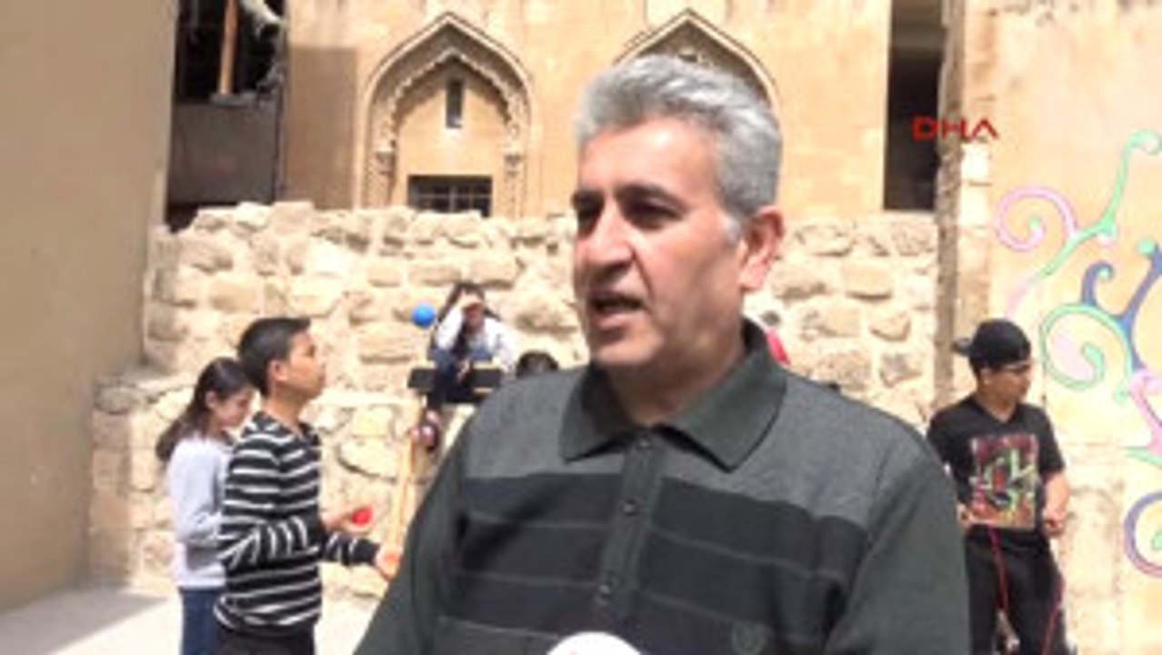 Mardin Mülteci Çocuklar Sirkle Hayata Yeniden Tutunuyor