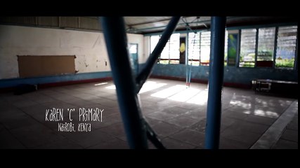 Né dans un quartier pauvre de Nairobi, cet adolescent réalise son rêve et devient un célèbre danseur de ballet