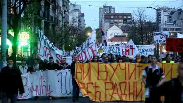 Belgrado vive una nueva jornada de protestas contra Vucic