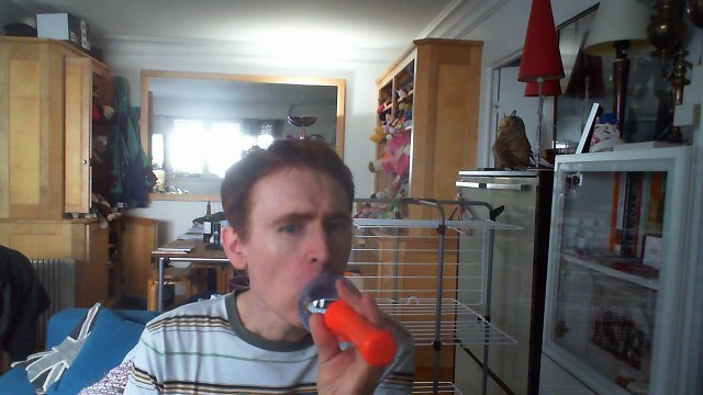 Wiwi égratigne waiting for the stars de Vitalic & David Shaw & The Beat