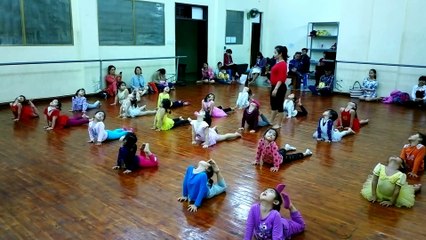 Tập 23 - PHẦN TẬP BÀI TẬP GIỮA SÀN SÂN KHẤU - Lớp Thức tỉnh 3 Cô Mai, Ngày 14 3