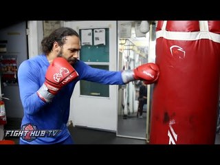 Keith Thurman kills the heavy bag w/EXPLOSIVE Power! Shows why he can "KO everyone"