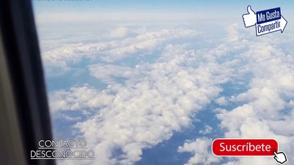 Ovni pasa cerca de un avion que sobrevolaba España