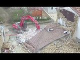 Amatrice (RI) - Terremoto, demolita abitazione a Capricchia (11.04.17)