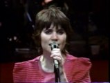 Linda Ronstadt - Silver threads and golden needles & band introduction (Hollywood, CA, 04-24-1980)