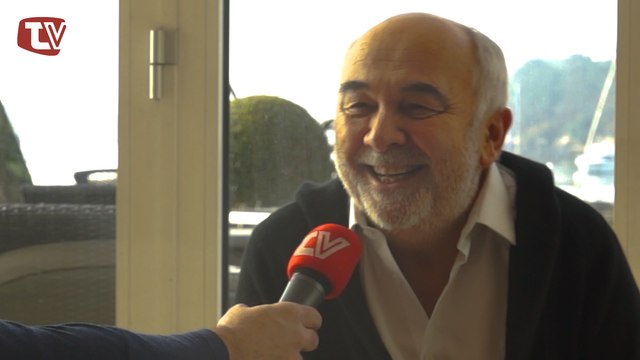 Interview de GERARD JUGNOT pour le film C'EST BEAU LA VIE QUAND ON Y PENSE par TV Vannes