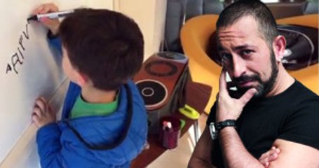 Cem Yılmaz ve Oğlu Kemal'in Senaryo Çalışması Yüzleri Güldürdü