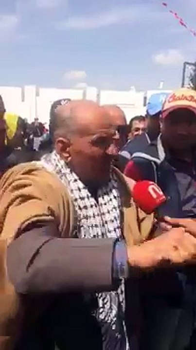 حاج يزلعها على المباشر هههه ندموا إلي سألوه !! الهايكا باش تسكر القناة هههه