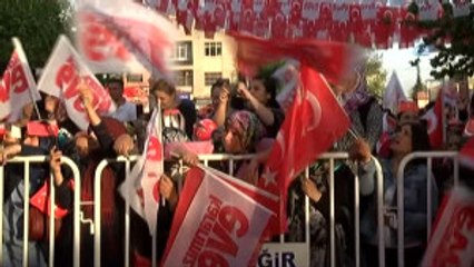 AB Bakanı Çelik: "16 Nisan'dan Sonra Türkiye'yi Ziyaret İçin Sıraya Girecekler"