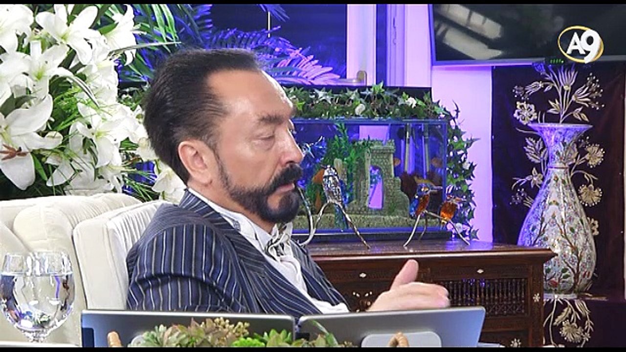 Münafık, diğer münafıkları ve küfrü yakalamada kullanılan bir avcı köpeğidir