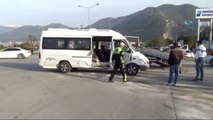 Denizli'de Trafik Kazası: 2'si Ağır, 14 Yaralı