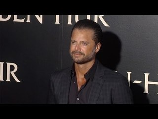 Скачать видео: David Charvet 