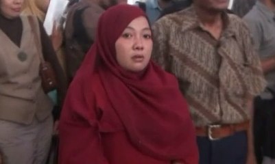 Terdakwa Kasus Status Facebook Yusniar Divonis Bebas