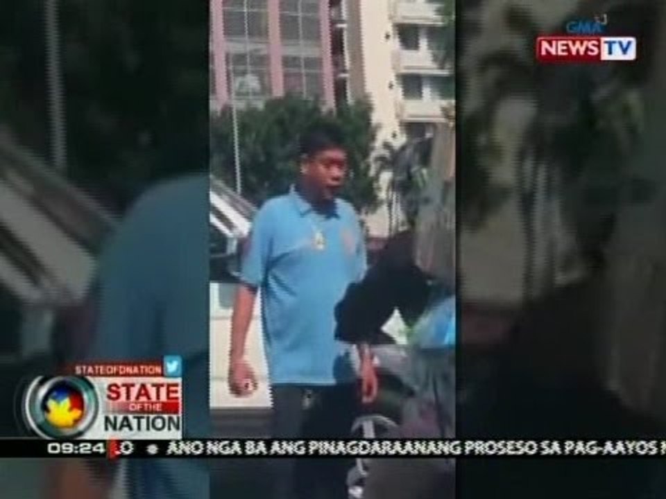 SONA: Pananapak ng lalaking naka-unipormeng pulis sa rider ng motorsiklo, nakunan ng video