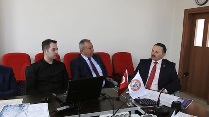 PİS KOKULAR GELİYORMUŞ