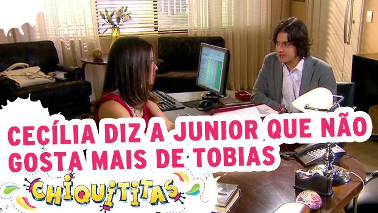 Cecília diz a Junior que não gosta mais de Tobias