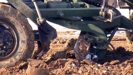 US Army Too  Can Build Things- Engineer Soldiers At Work With Great Construction Machinery