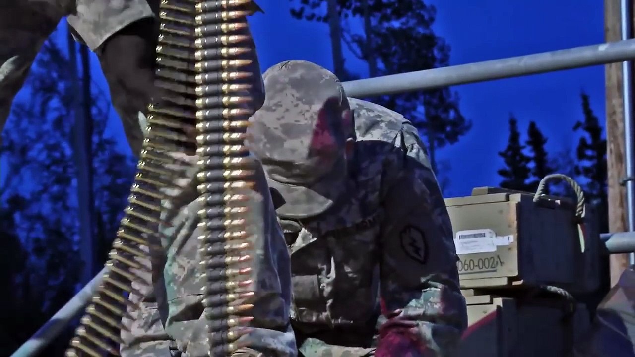 US Army Training On The Awesome Stryker M1128 Mobile Gun System Vid o 