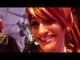 E3 2012 : Hôtesse explique le jeu Defiance - jeuxvideo.com