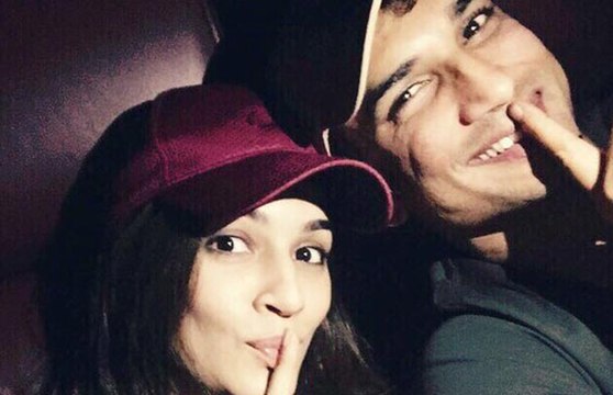 Kriti Sanon & Sushant Singh Visit To Maddock Films Office Late Night