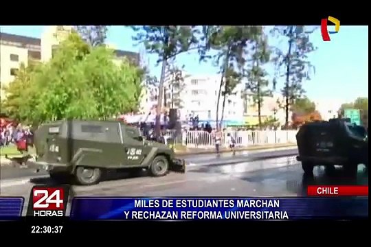 Chile: miles de estudiantes marchan contra reforma universitaria