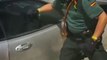 Ce policier espagnol sauve un chien enfermé dans une voiture en plein soleil