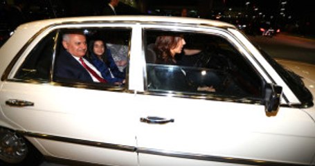 Yıldırım, Bahçeli'ye Özendi! Etkinliğe Oğlunun Kullandığı Klasik Otomobille Gitti