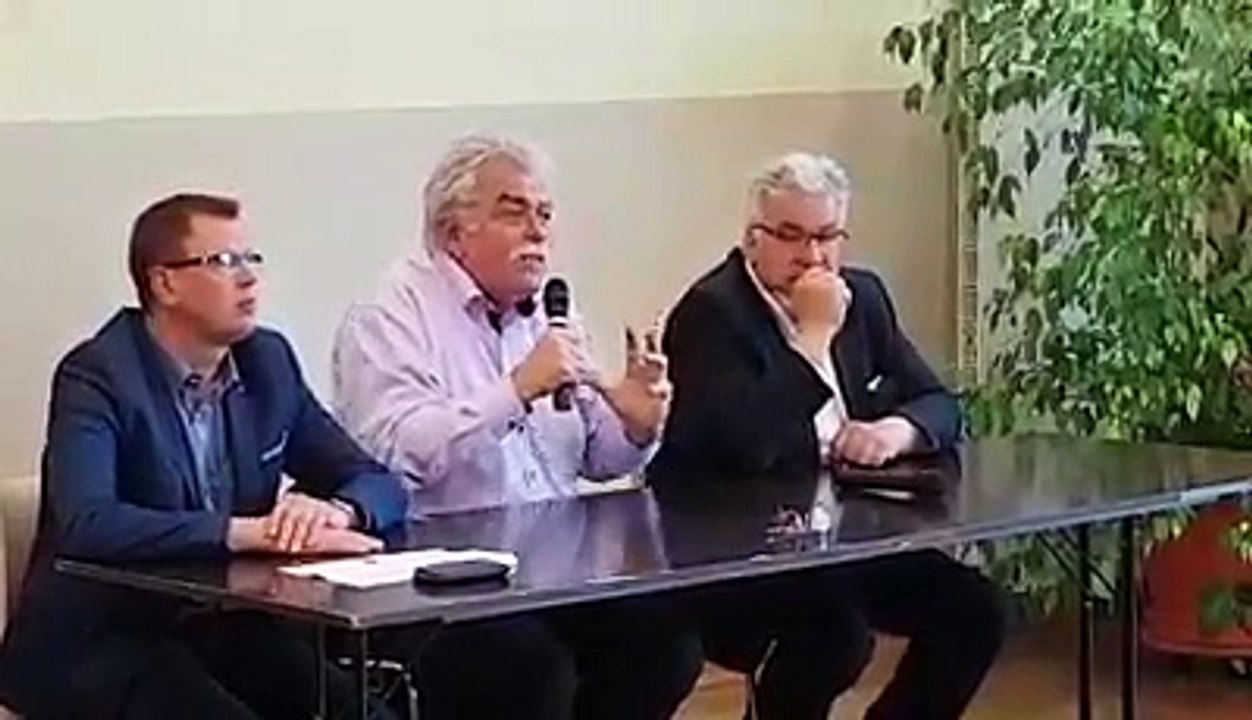 20170411-Dreslincourt-André Chassaigne et Patrice Carvalho : échange avec des élus ruraux