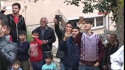 BEYOĞLU'NDA TARİHİ OLDUĞU BELİRTİLEN 2 BİNA YANDI