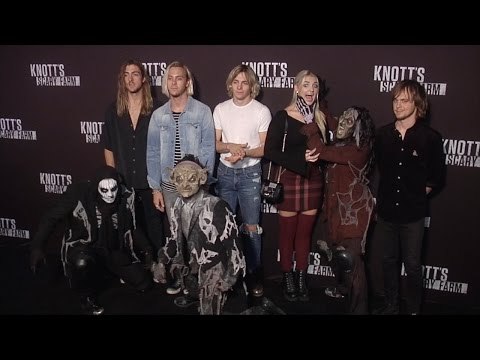 R5, Ross, Riker, Rocky, Rydel, Ellington Knotts Scary Farm 2016 Black Carpet