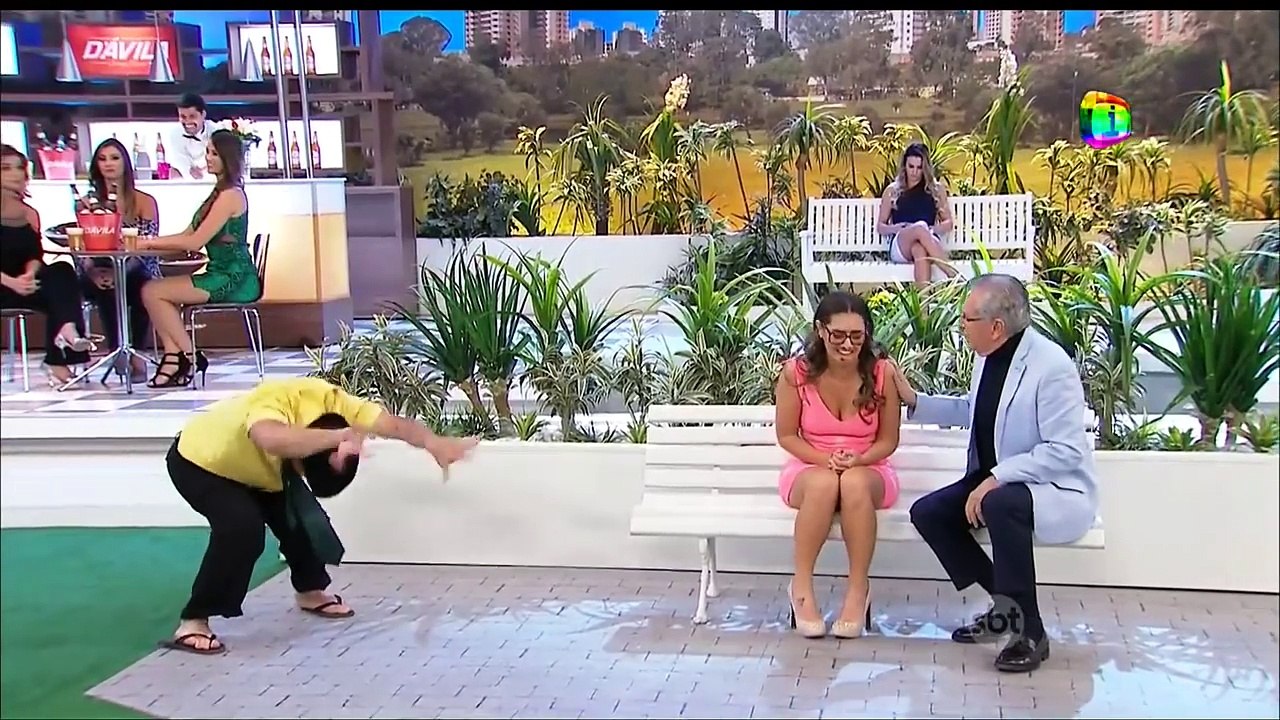 A Praça É Nossa (23/07/15) - Saideira diz que solteirona nunca terá um amor