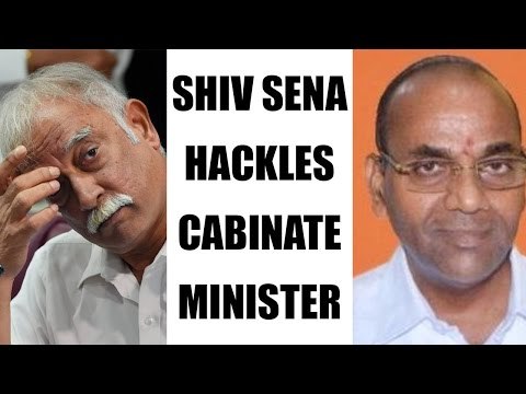 Shiv Sena MP shames Parliament, rushes toward Aviation minister over Gaikwad row | Oneindia News