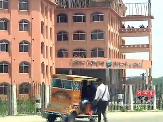 বরিশাল বিশ্ববিদ্যালয়ে ছাত্রলীগের দু'পক্ষের ধাওয়া-পাল্টা ধাওয়া