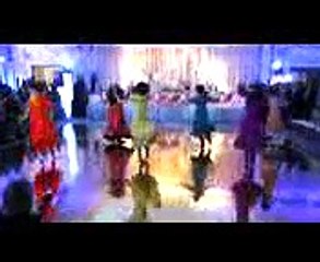 Pakistani Wedding Mehndi Night BEST Dance 2017