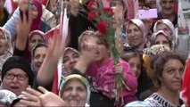 Izmir Başbakan Binali Yıldırım Bayraklı'da Halka Hitap Etti