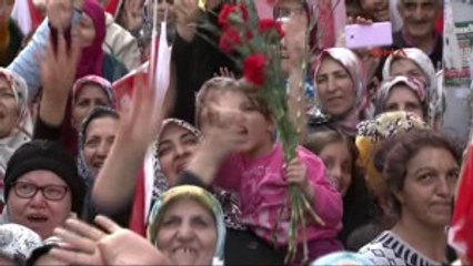 Izmir Başbakan Binali Yıldırım Bayraklı'da Halka Hitap Etti