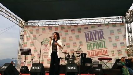PERVİN BULDAN BUGÜN İZMİRDE ÖYLE BİR KONUŞMA YAPTI Kİ GÜNDOĞDU MEYDANINDA YER YERİNDEN OYNADI