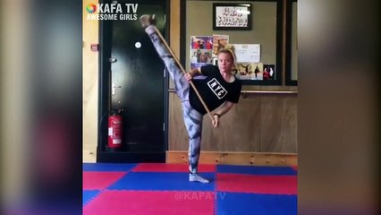 Don't Mess With Karate Girls - CRAZY STRONG AWESOME GIRLS